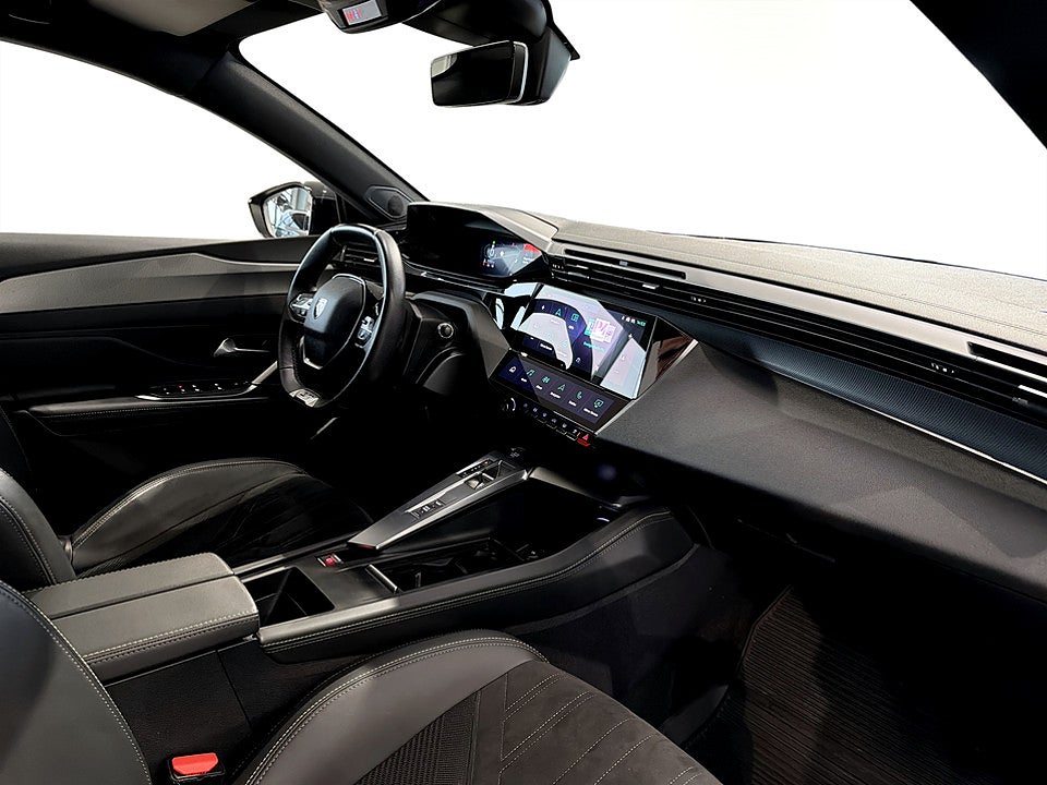 Bild på Peugeot 308 5D GT 1.2 PT 130hk Aut B-KAMERA CARPLAY