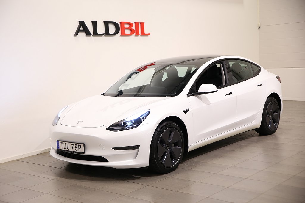 Tesla Model 3 Dual Motor Long Range 440hk AWD / Läder / Pano / Nav