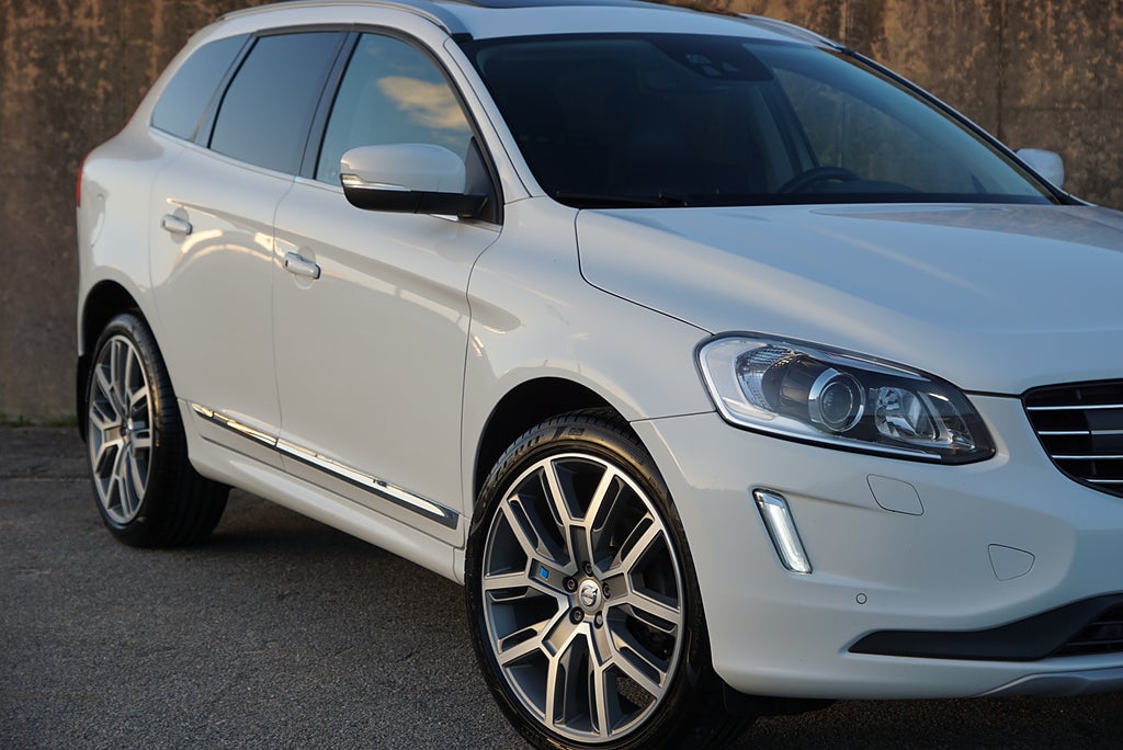 Volvo XC60 D4 AWD Polestar 220hk Classic Summum Pano B-Kamera 21”