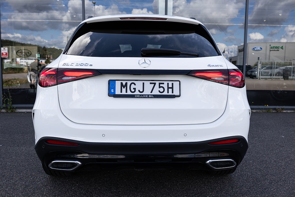 Mercedes-Benz GLC 300 e 4MATIC 9G-Tronic AMG Line Se spec!