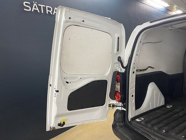 Bild på Peugeot Partner 1.6 BHDi 99hk L1 - FARTHÅLLARE