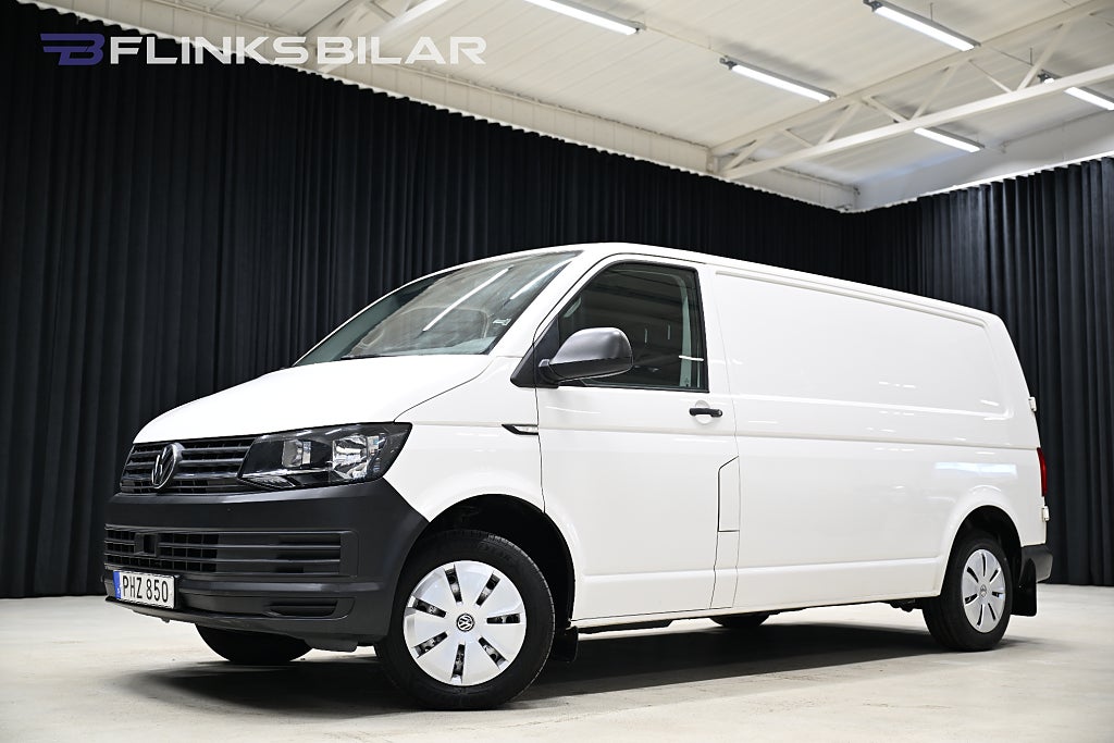 Volkswagen Transporter 2.0 TDI 102HK L2 Inredning|Drag|Värmare|PDC|Leasbar