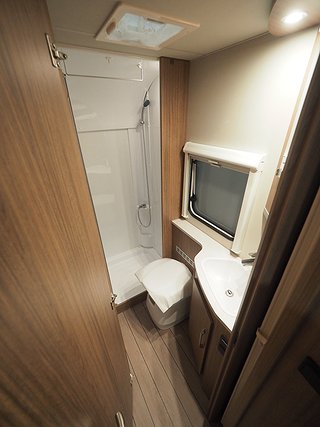 Husvagn, 2-axl Knaus Südwind 650 UDF Scandinavian Selection 11 av 21
