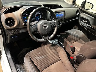 Toyota Yaris Hybrid Active Mvärm Kamera Kamkedja S/V-hjul