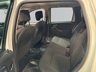 Dacia Duster 1.5 dCi 4x4 Kiruna-körd/Kamrem bytt/Drag/M-värm/S&V-Däck