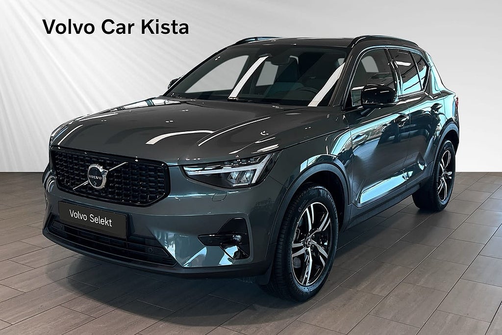 Volvo XC40 B3 FWD Bensin Plus Dark BLIS Carplay 360Kam