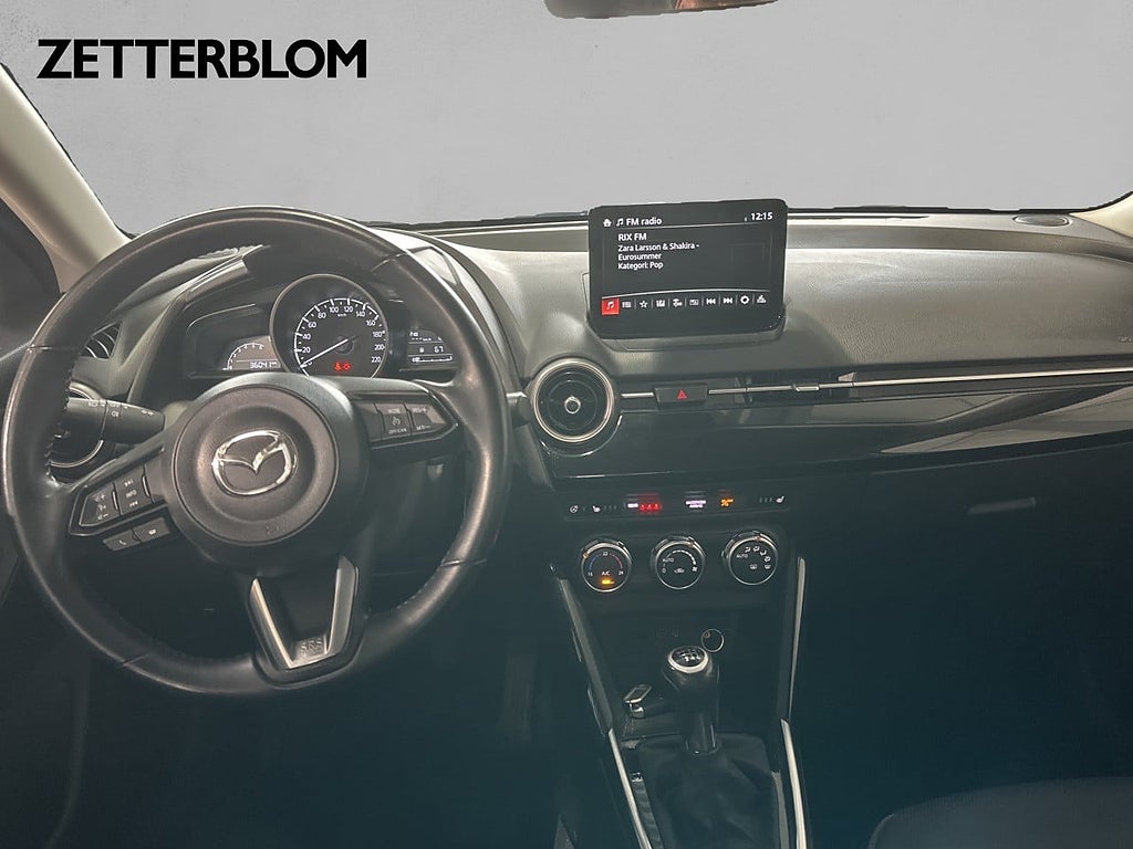 Halvkombi Mazda 2 9 av 15