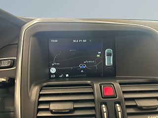 Volvo XC60 D4 AWD S&V-hjul/Drag/Värmare/BLIS/Rattvärme/Adaptiv – bild 15