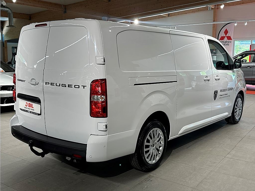 Bild på Peugeot Expert Plus 145hk Aut L2 - EDITION! SERVICE & VINTERHJUL INGÅR!