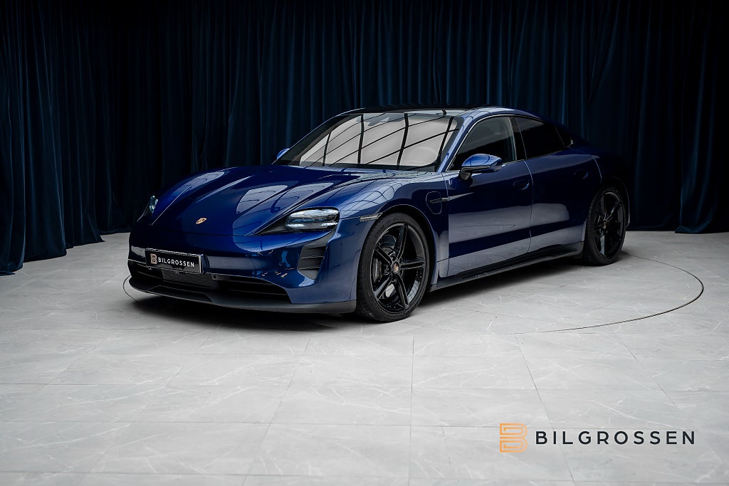 Porsche Taycan GTS DD P-Display Pano BOSE 18-Vägs Värmepump MOMS