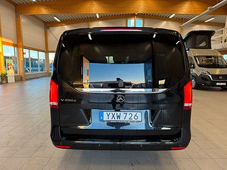Minibuss Mercedes-Benz V 7 av 16