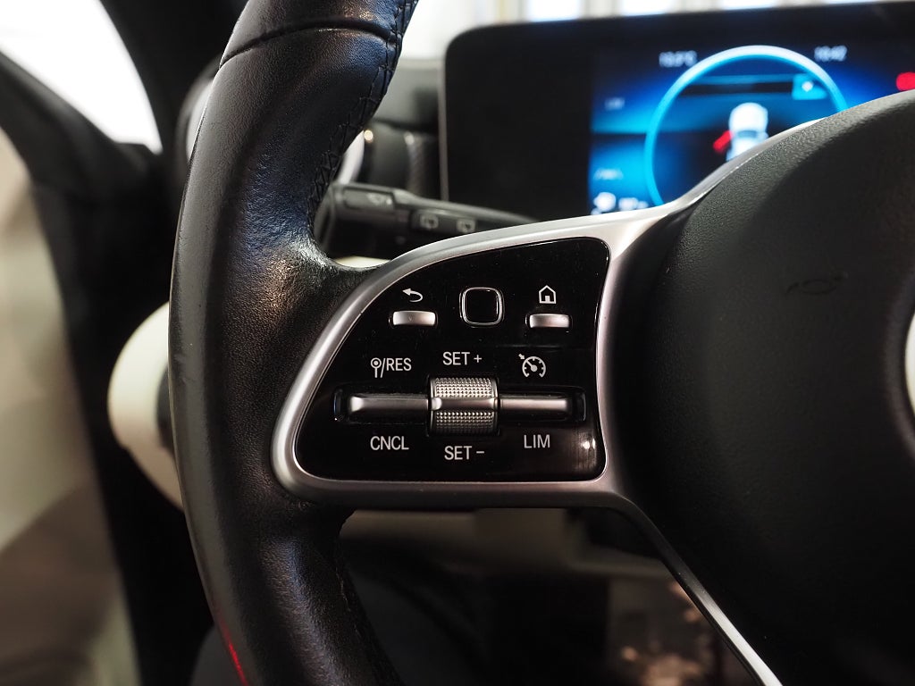 Mercedes-Benz CLA 200 Shooting Brake 163hk |Drag|Navi|Kamera|