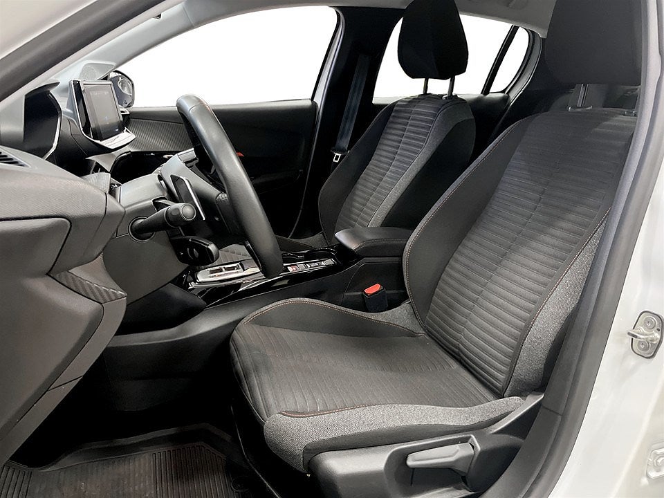 Bild på Peugeot 208 Active Pack 1.2 PT 100hk Aut - CARPLAY, FARTHÅLLARE