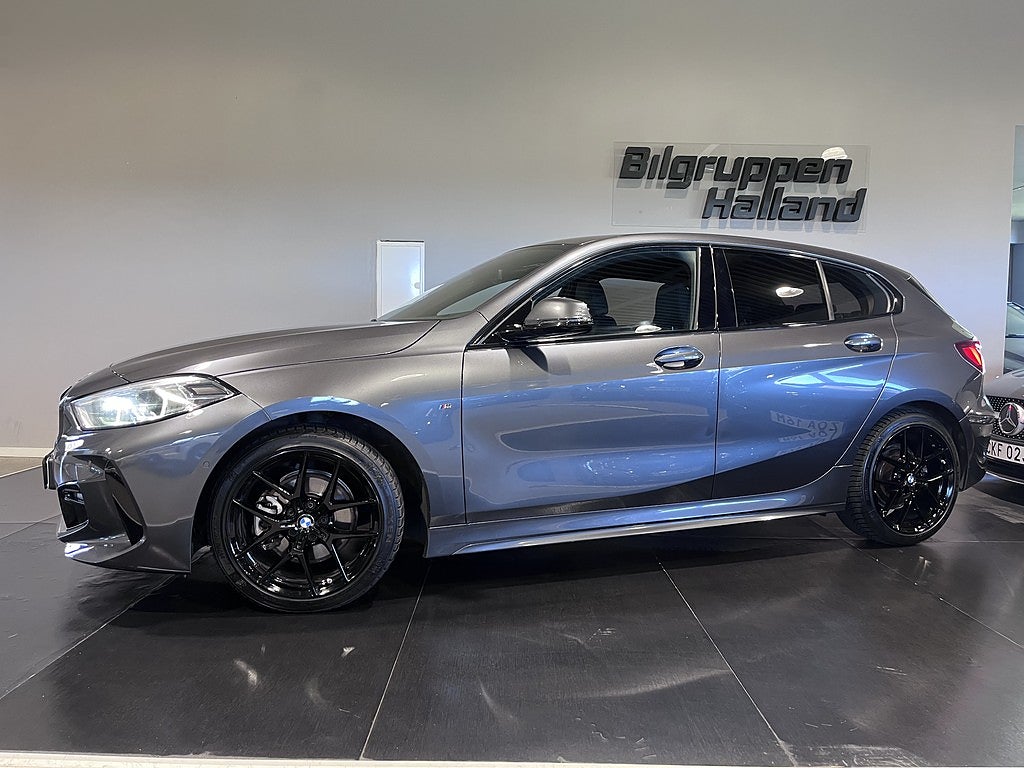 BMW 118I M Sport B-Kam Hifi Navi Dödavinkelvarn Carplay 18"