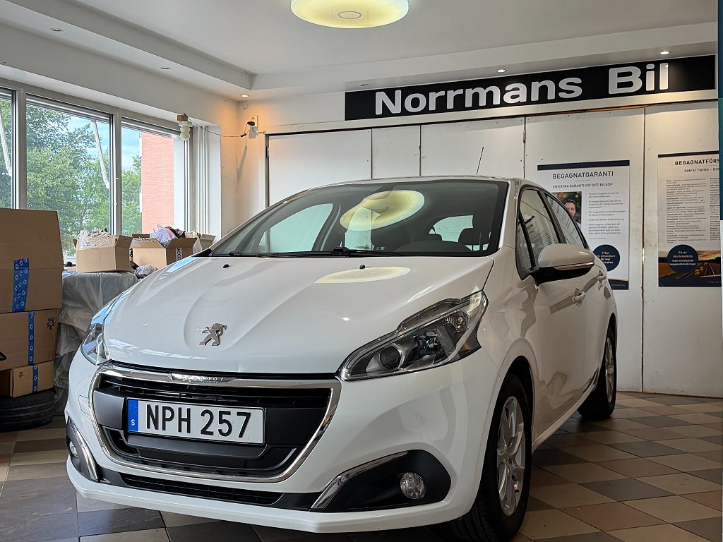 Peugeot 208 5-dörrar 1.2 PureTech Enägare/Besikt