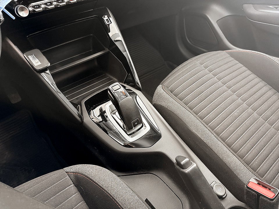 Bild på Peugeot 208 Active 1.2 PT 100hk Aut KAMPANJRÄNTA 3,99%