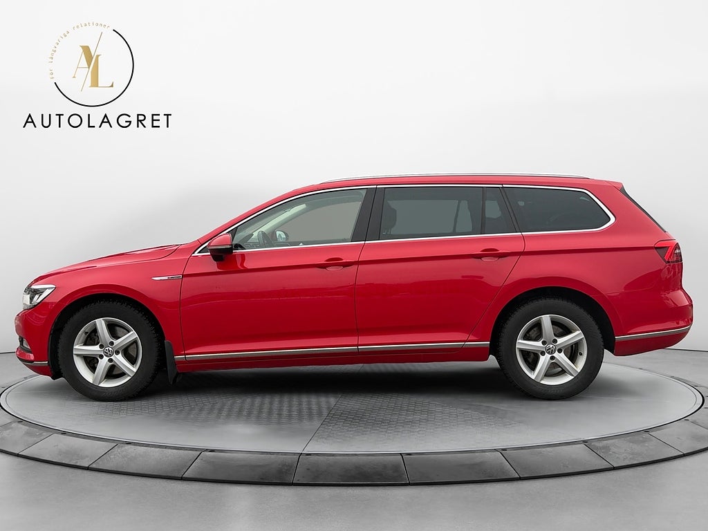 Volkswagen Passat 2018 - miniatyr 2