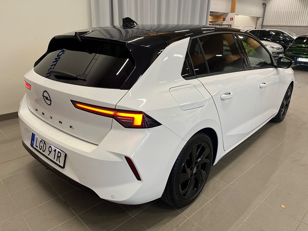 Opel Astra GS 1.2 Turbo 130 aut 5d thumbnail