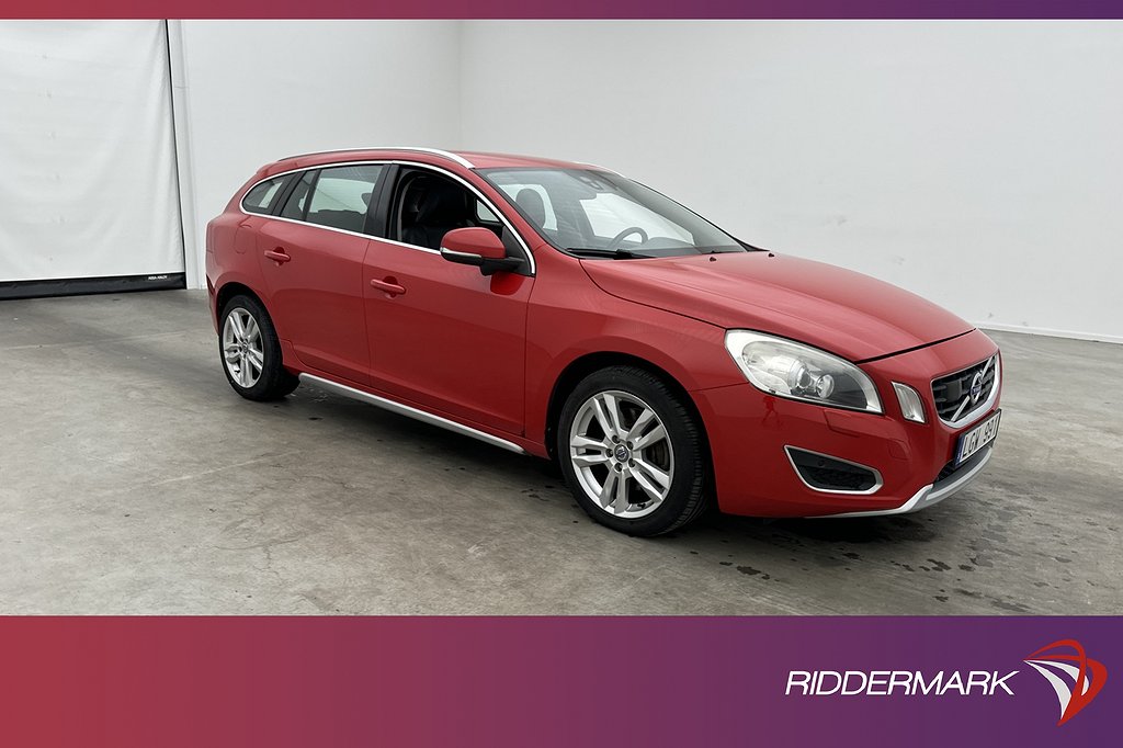 Volvo V60 D5 AWD Summum VOC Värmare Skinn Sensorer BLIS Drag