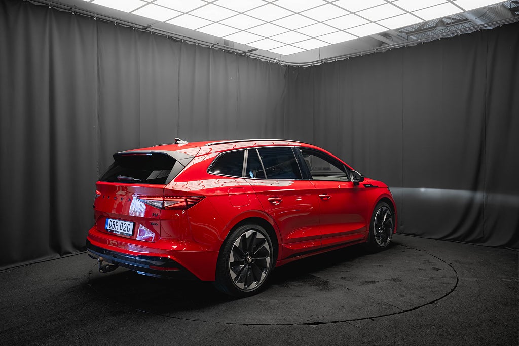 Skoda Enyaq iV 80x SPORTLINE CRYSTAL 21'' DRAG HUD CANTON 1-ÄGARE MOMS