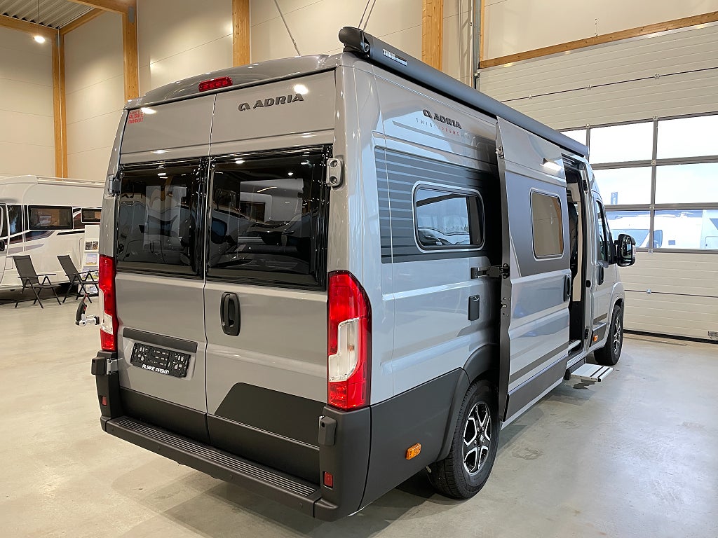 Adria Twin Supreme 640 SGX /ALDE/Automat/Höj & sänkbar säng/ - Adria