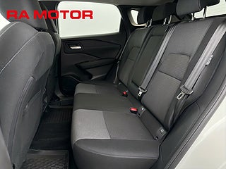 SUV Nissan Qashqai 13 av 17