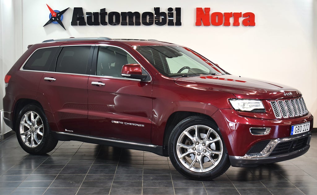 Jeep Grand Cherokee 4WD Summit Pano Luftfjädring  H/K 1-Ägare 