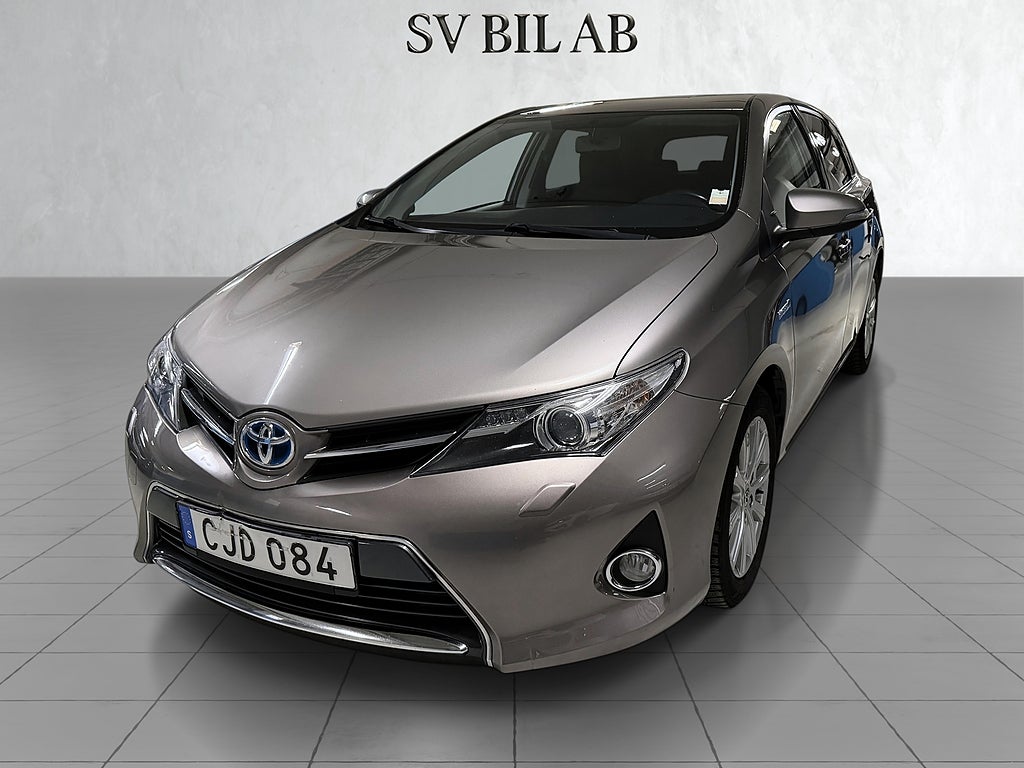 Toyota Auris Hybrid e-CVT Edition 50 välvårdad 