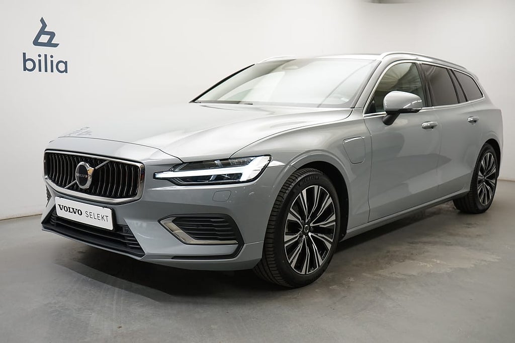 Volvo V60 T6 Core Bright, Baklucka elmanövrerad, Navigation