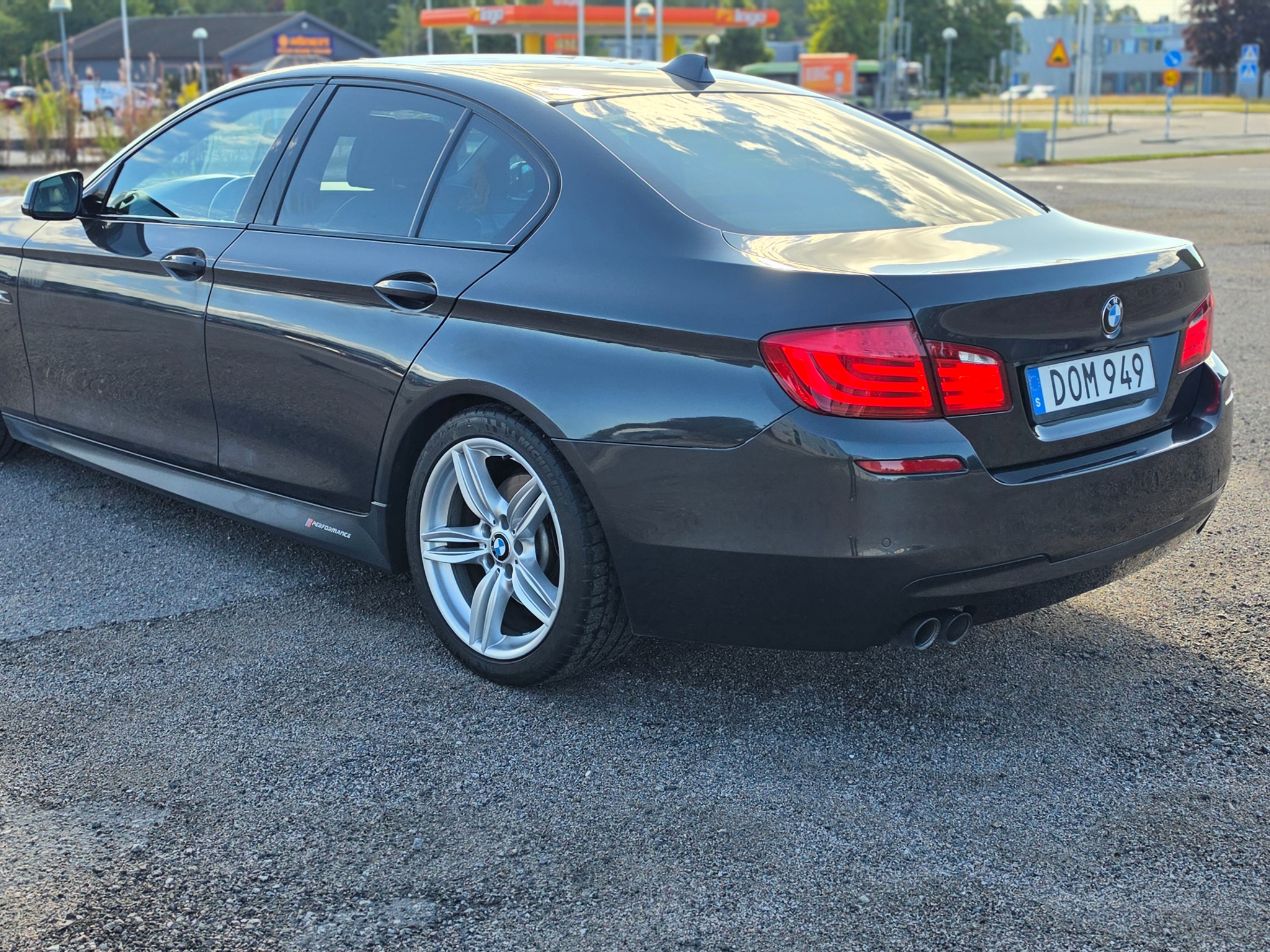 BMW 530 2011, kuva 4/60