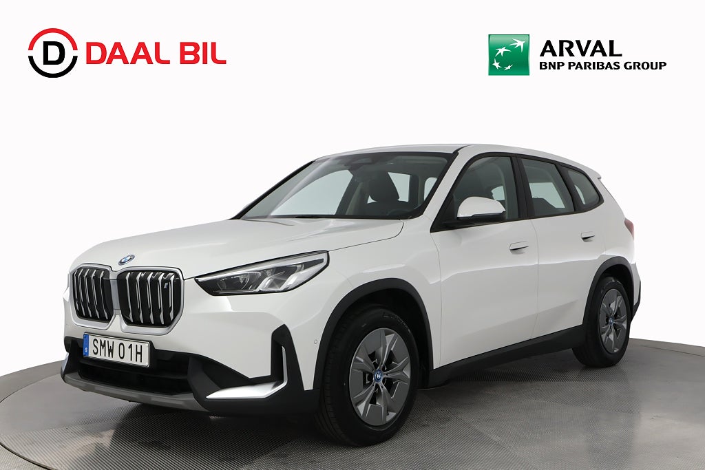 BMW iX1 XDRIVE30 306HK 64,7kWh DRAG BACKKAMERA VÄRMARE NAVI