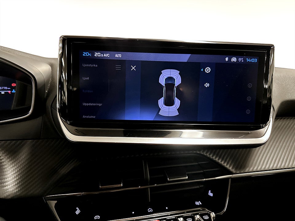 Bild på Peugeot 2008 Allure 1.2 PT 130hk CARPLAY P-SENSORER