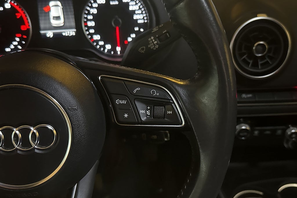 Audi A3 2018 - miniatyr 16