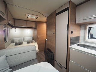 Husvagn, 1-axl Knaus Sport 540 FDK 7 av 18