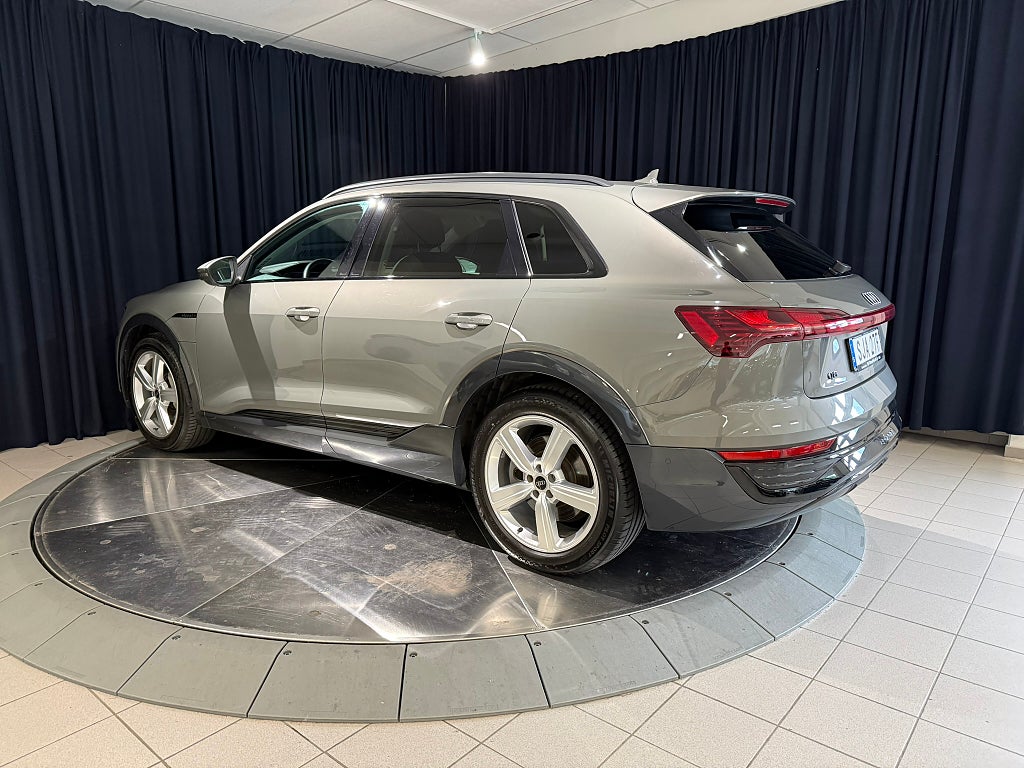 Audi q8-e-tron 2024 - miniatyr 4