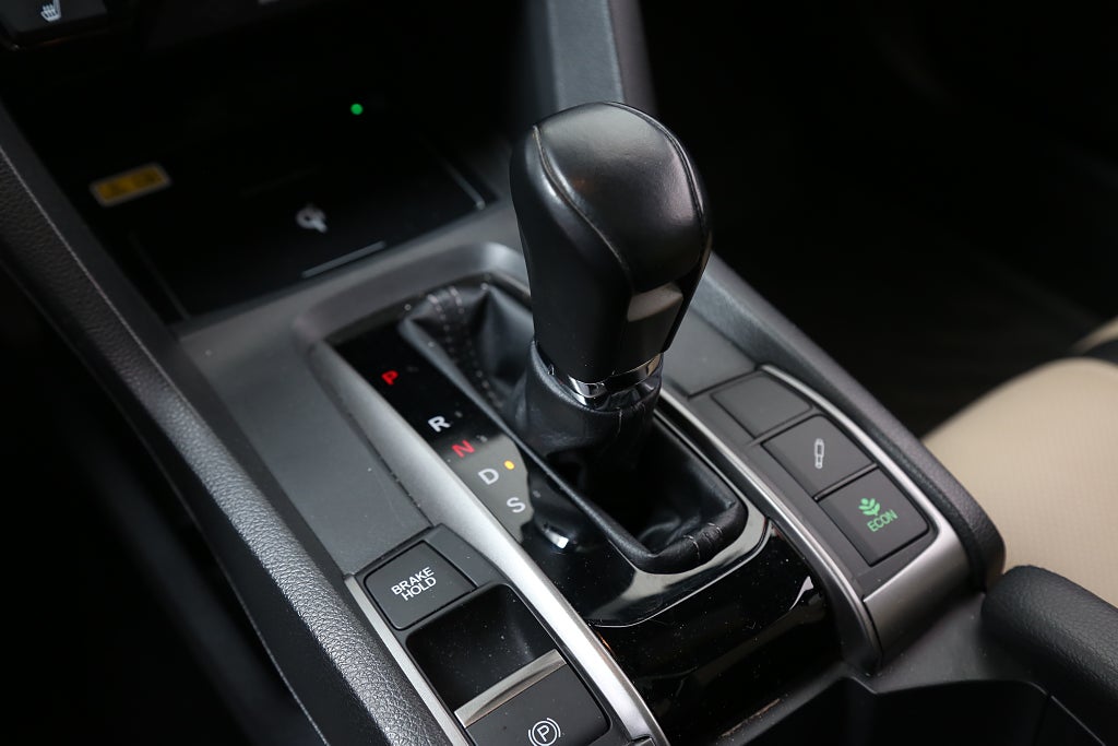 Honda Civic 1,5 i-VTEC Turbo Prestige Aut 5D Motorvärmare 2017