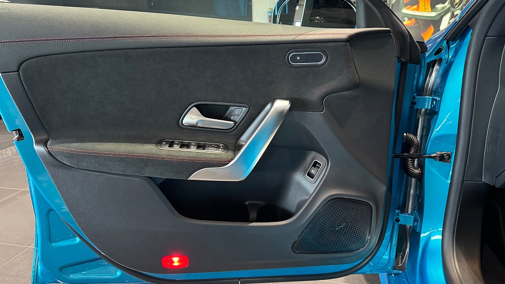 Mercedes-Benz CLA 200 Shooting Brake AMG Aut - bild 7