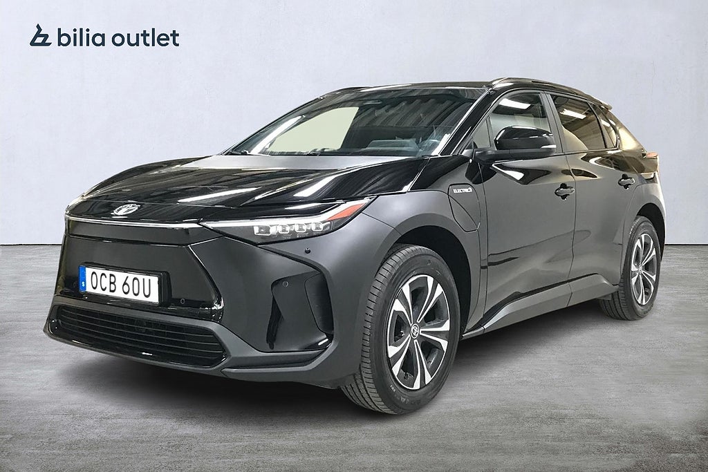 Toyota bZ4X 71.4 kWh AWD Style 217hk Navi Drag Backkamera