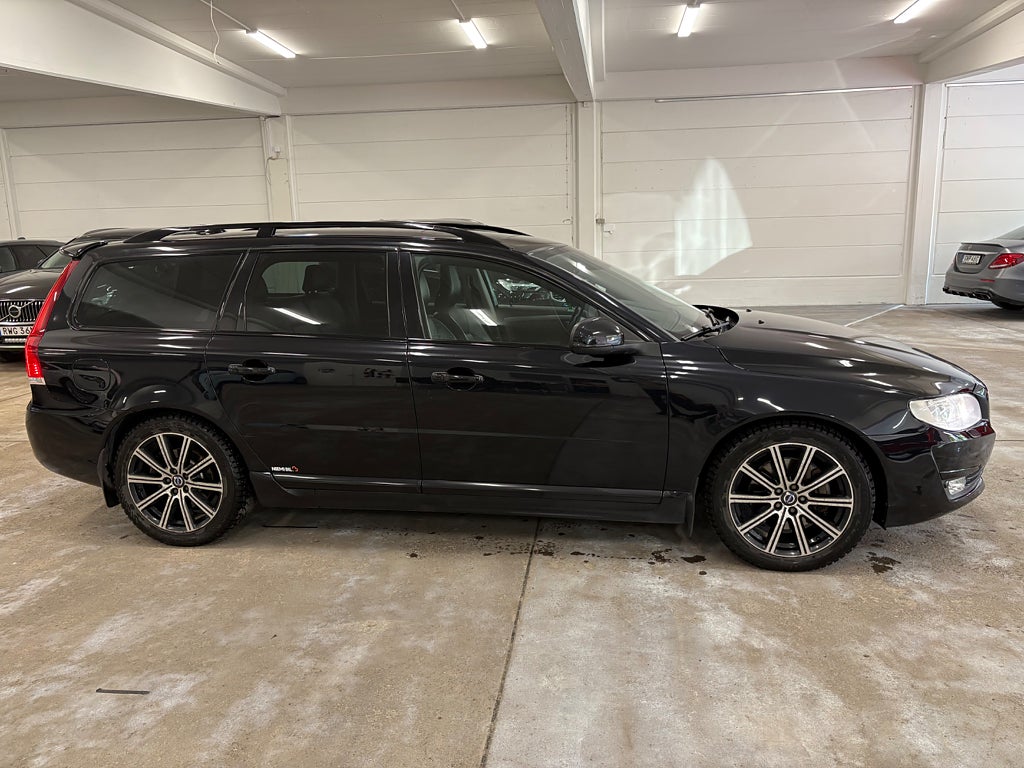 Volvo V70 D5 AWD Geartronic Dynamic Edition  Se UTRUSTNING 