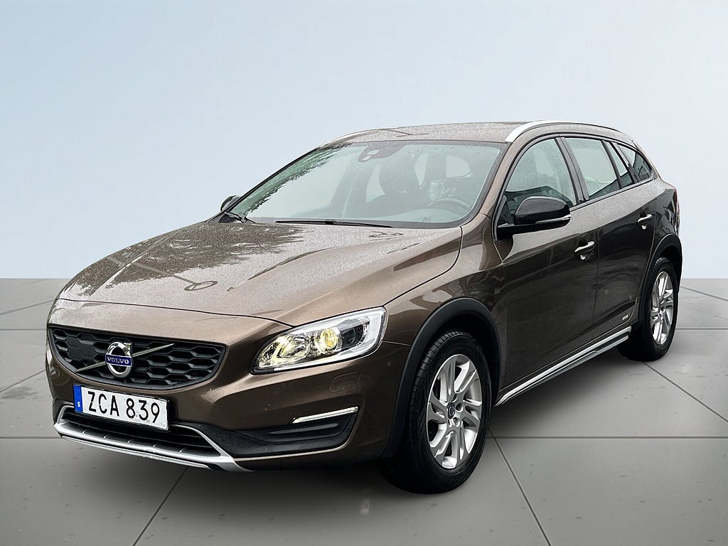Volvo V60 Cross Country D4 AWD Classic Plus Pvärm/SoV/Psens/Full servad