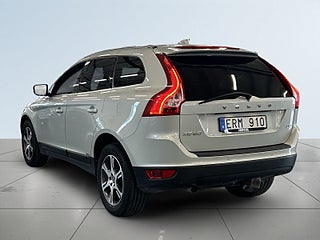 Volvo XC60 D3 Summum SoV-hjul/Panorama/Dvärmare/Dragkrok/Skinn