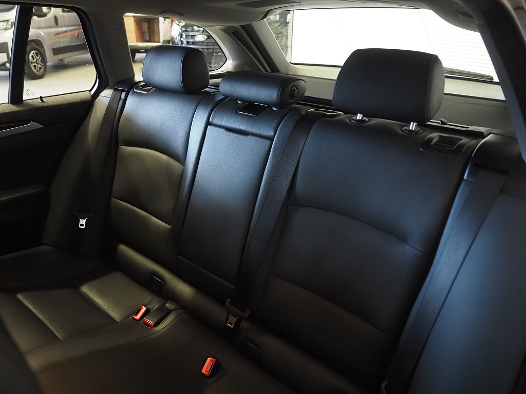 BMW 520d xDrive 190hk Touring Steptronic |Drag|D-värm|Skinn| 2016