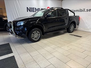 Nissan Navara Dubbelhytt 2.3 4WD MOMS/Drag/Mvärm/Kamera/S&V