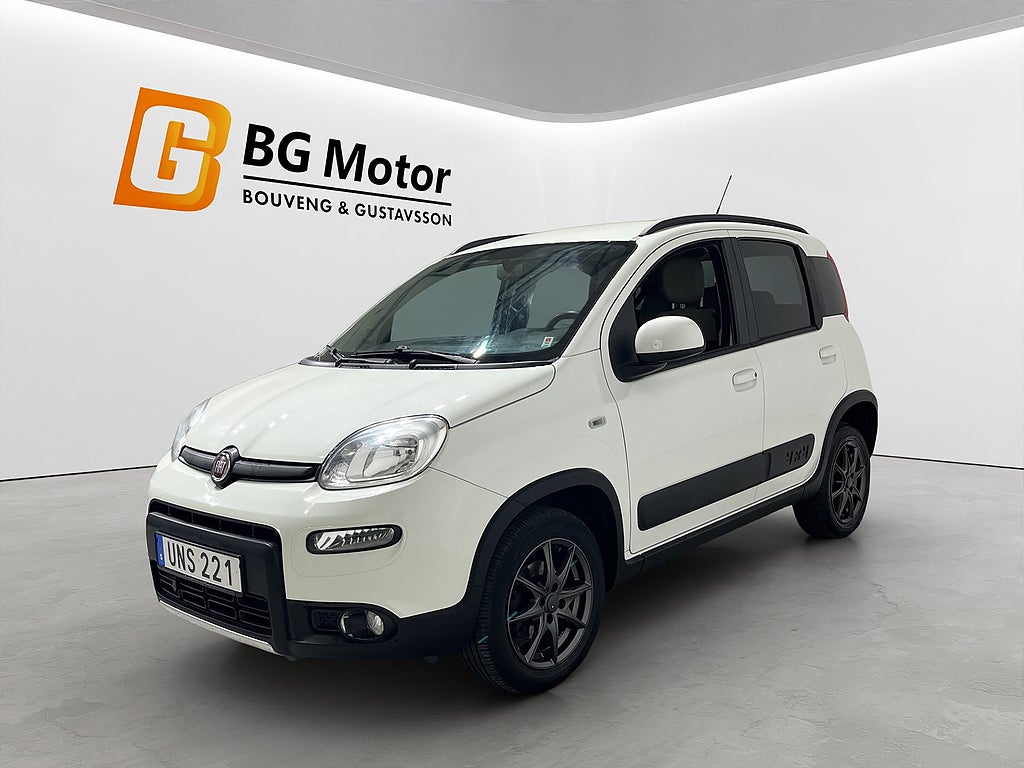 Fiat Panda 4x4 0.9 85HK 8V TwinAir Värmare/Navi/Bluetooth