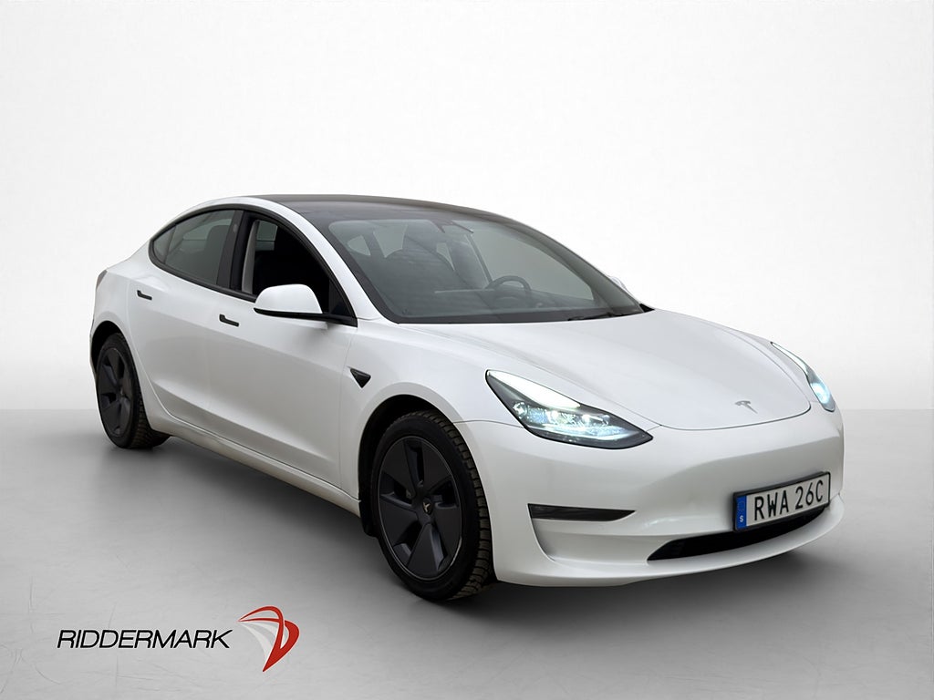 Tesla Model 3 Long Range AWD Autopilot Pano Svensksåld