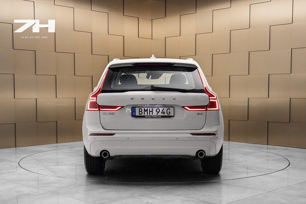 Volvo XC60 B4 Momentum Advanced SE Drag Värmare Keyless Kamera