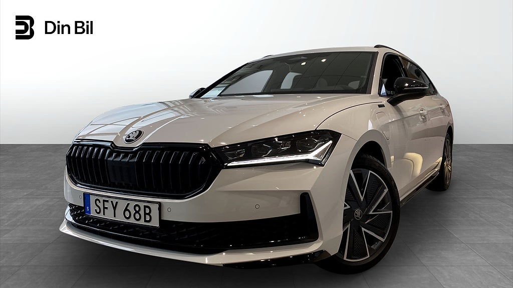Skoda Superb SPORTLINE - PLUGIN HYBRID - MASSAGE - MATRIX - DRAG