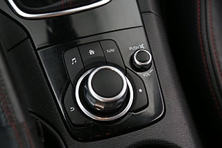 Halvkombi Mazda 3 25 av 27