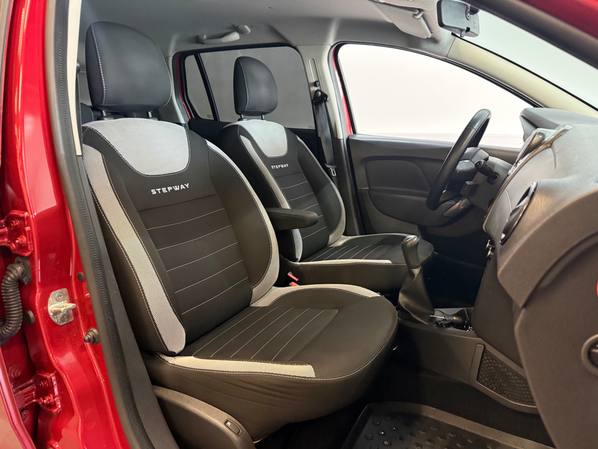 Dacia Logan MCV Stepway 0.9 TCe Euro 6 2018, bild 4/10