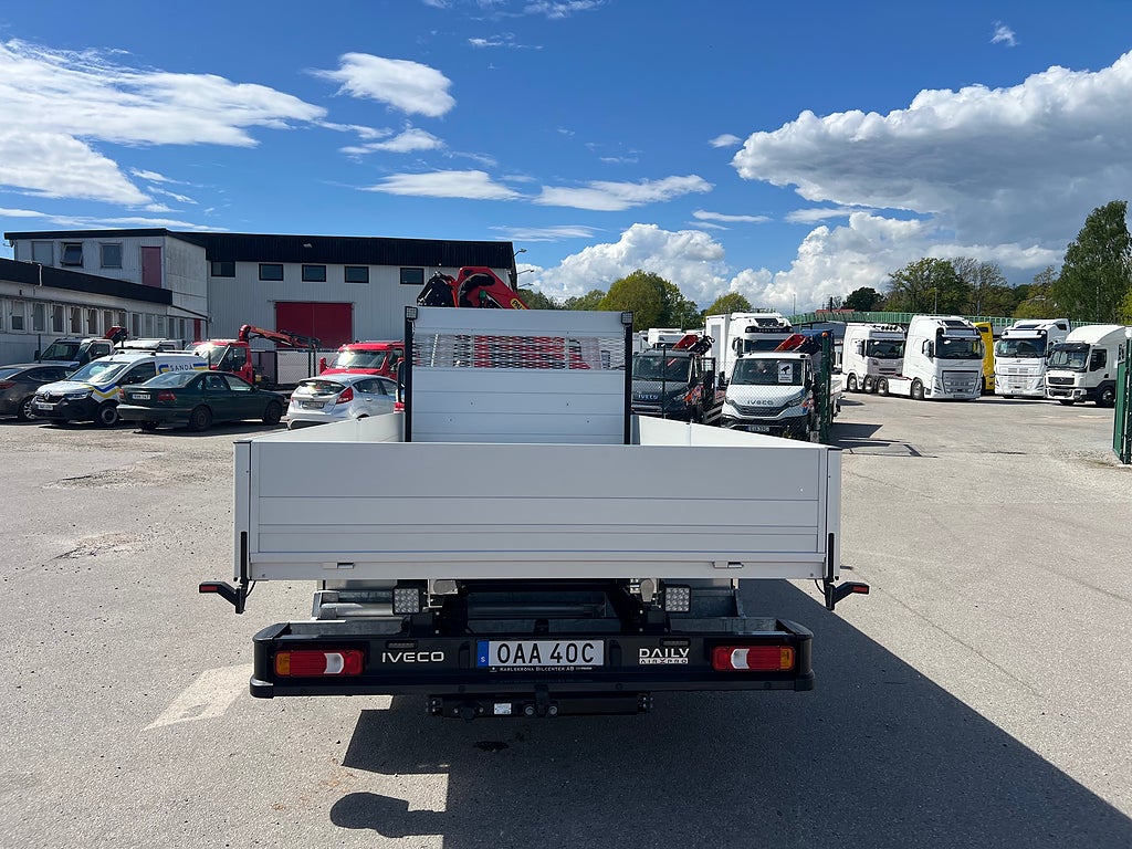 Iveco Daily 72C18 A8 Kranbil Palfinger Kran Fullutrustad